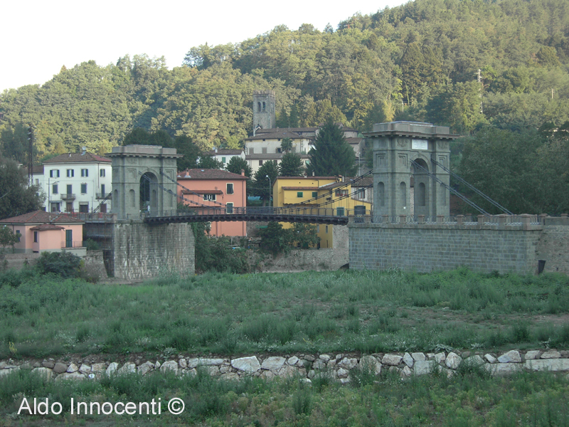PONTE DELLE CATENE O DEL NOTTOLINI A BAGNI DI LUCCA